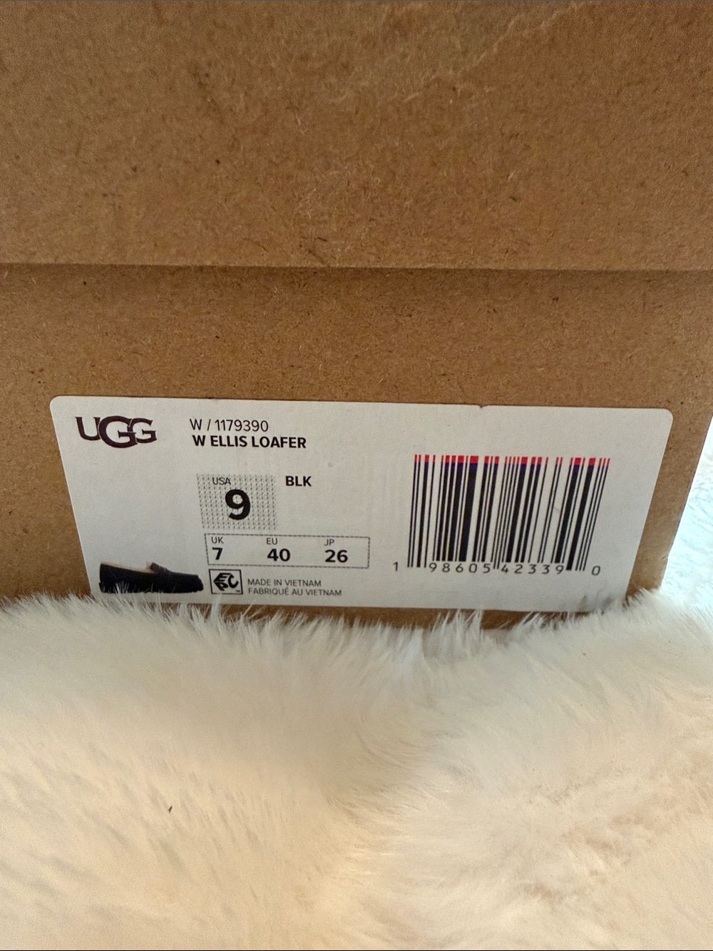 UGG women Ellis Black Lined Slip-On Loafers Black Nordstrom Size 9 - Picture 2 of 3